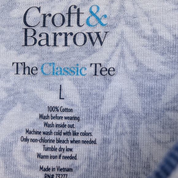 Croft & Barrow Essential Crewneck Tee Color: Blue And White Floral  Size:L (EUC) - Picture 5 of 8